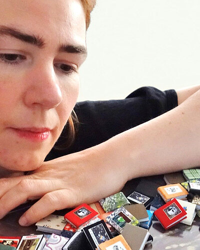 Anna-Maria Oeser: Zehn Jahre Miniaturbücher (Ausstellungseröffnung) 